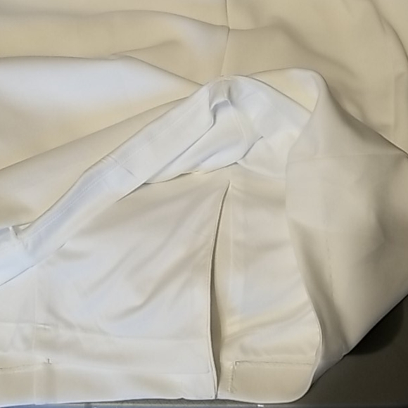 <NEW YORK & COMPANY> White Lined Sheath Dress - Picture 10 of 16